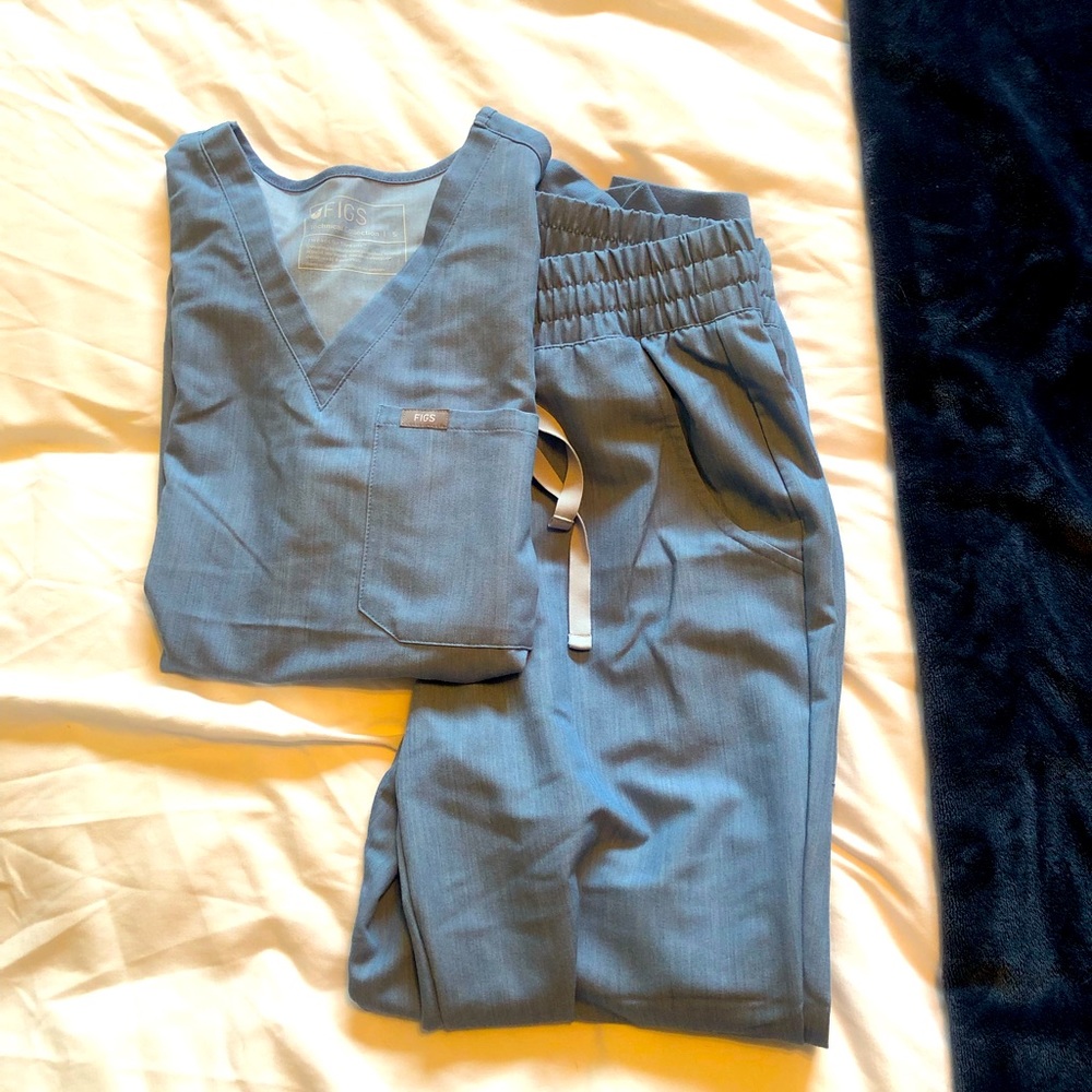 Heather indigo figs scrub set
